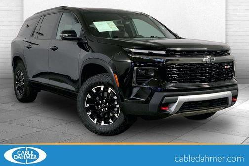 Mosaic Black Metallic 2024 Chevrolet Traverse Z71