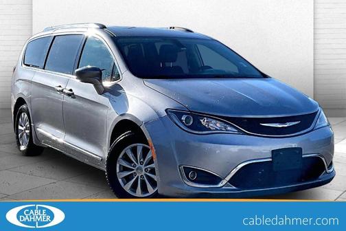 2018 Chrysler Pacifica Touring-L