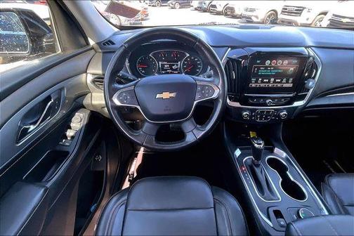 Mosaic Black Metallic 2019 Chevrolet Traverse LT Leather