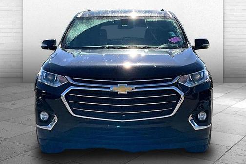 Mosaic Black Metallic 2019 Chevrolet Traverse LT Leather
