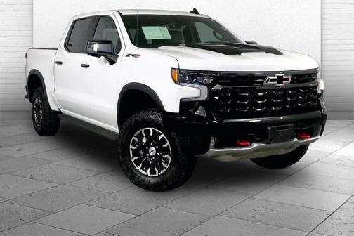 Summit White 2025 Chevrolet Silverado 1500 ZR2