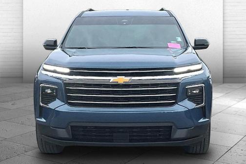 Lakeshore Blue Metallic 2025 Chevrolet Traverse LT