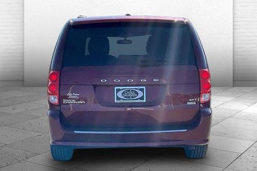 Octane Red Pearlcoat 2017 Dodge Grand Caravan SXT