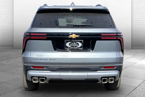 Sterling Gray Metallic 2026 Chevrolet Traverse LT