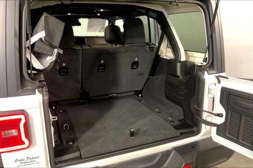 Bright White Clearcoat 2026 Jeep Wrangler Rubicon