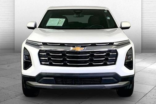 Summit White 2026 Chevrolet Equinox LT