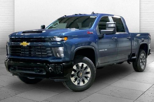 Lakeshore Blue Metallic 2026 Chevrolet Silverado 2500 Custom