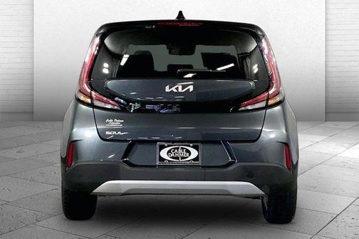 Gravity Gray 2025 Kia Soul LX