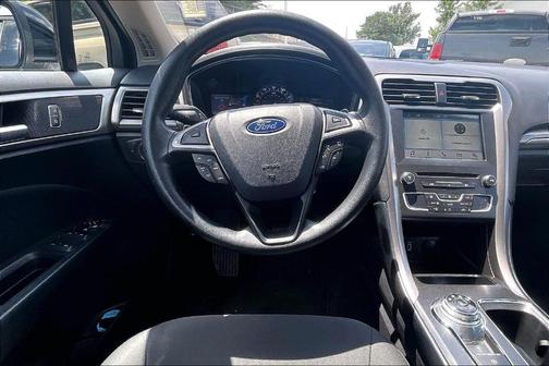 Shadow Black 2018 Ford Fusion SE