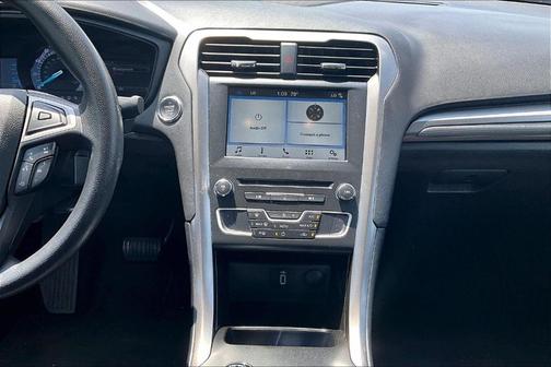 Shadow Black 2018 Ford Fusion SE