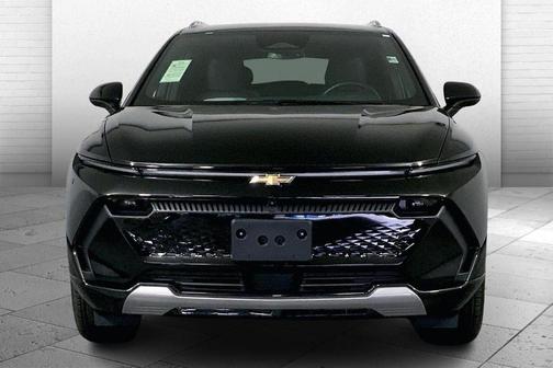 Black 2025 Chevrolet Equinox EV LT2 w/PDE