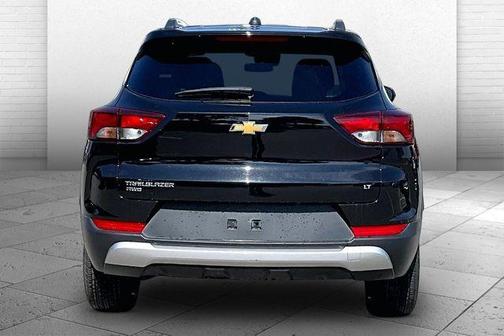 Mosaic Black Metallic 2025 Chevrolet Trailblazer LT