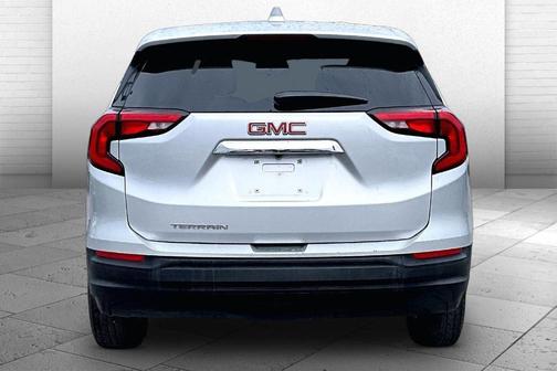 Quicksilver Metallic 2018 GMC Terrain SLE