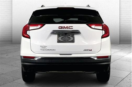 2023 GMC Terrain AT4