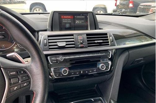 2018 BMW 330e iPerformance