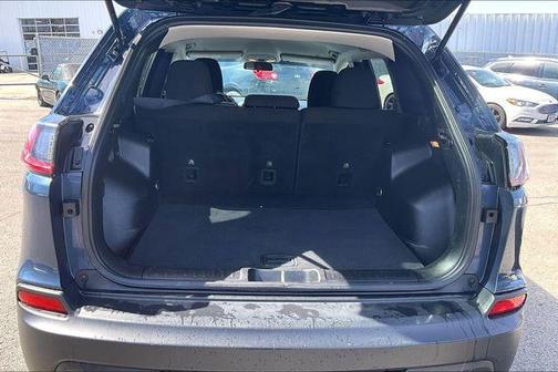 Slate Blue Pearlcoat 2020 Jeep Cherokee Latitude