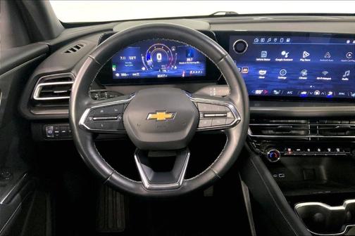 Mosaic Black Metallic 2024 Chevrolet Traverse LT