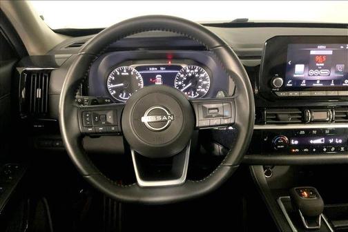 Deep Ocean Blue 2025 Nissan Pathfinder SV