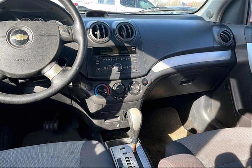 2011 Chevrolet Aveo 5 LT