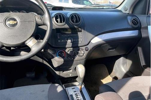 2011 Chevrolet Aveo 5 LT