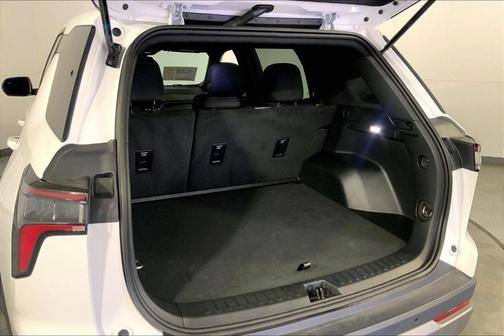 Summit White 2026 Chevrolet Equinox LT