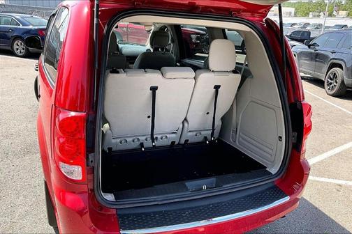 Octane Red Pearlcoat 2019 Dodge Grand Caravan SE