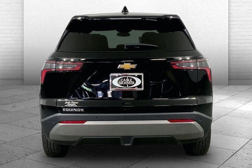 Mosaic Black Metallic 2026 Chevrolet Equinox LT