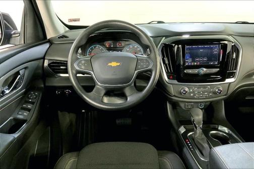Mosaic Black Metallic 2021 Chevrolet Traverse LS