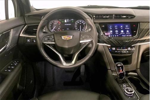 2025 Cadillac XT6 Premium Luxury FWD