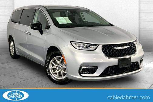 Silver Mist Clearcoat 2024 Chrysler Pacifica Touring-L