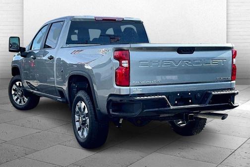 2026 Chevrolet Silverado 2500 Custom