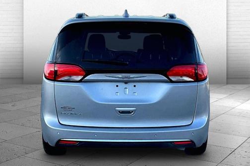 2019 Chrysler Pacifica Touring-L