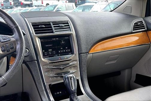 2012 Lincoln MKX Base