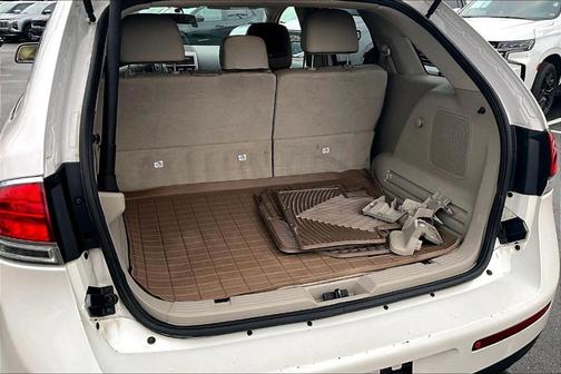 2013 Lincoln MKX Base