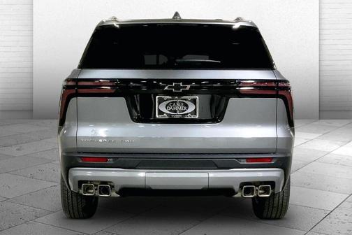 Sterling Gray Metallic 2026 Chevrolet Traverse LT