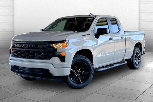 White Sand 2026 Chevrolet Silverado 1500 Custom