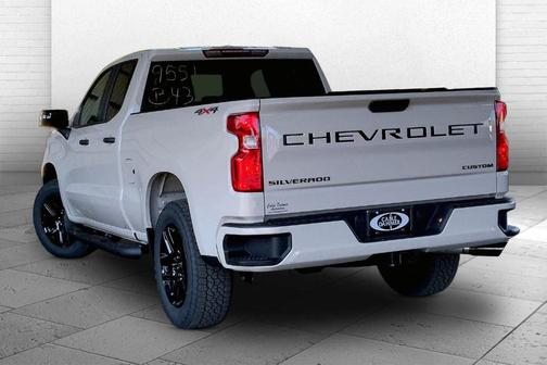 White Sand 2026 Chevrolet Silverado 1500 Custom