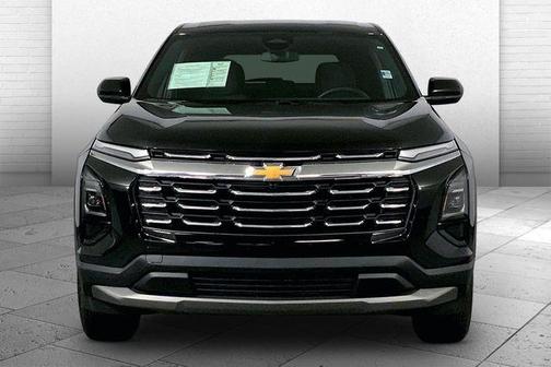 Mosaic Black Metallic 2026 Chevrolet Equinox LT