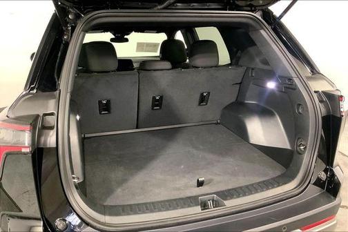 Mosaic Black Metallic 2026 Chevrolet Equinox LT