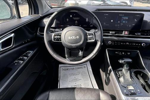 2025 Kia Carnival SX