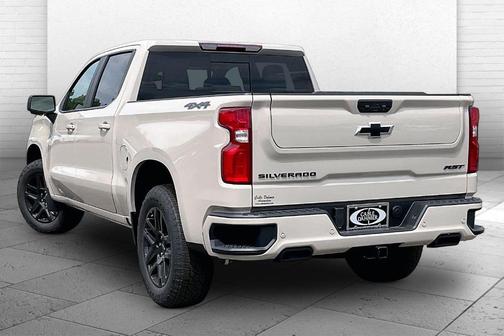 White Sand 2026 Chevrolet Silverado 1500 RST
