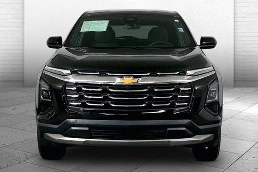Mosaic Black Metallic 2026 Chevrolet Equinox LT