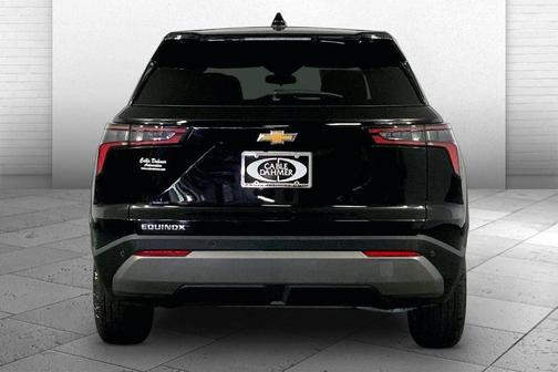Mosaic Black Metallic 2026 Chevrolet Equinox LT