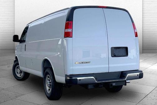 Summit White 2026 Chevrolet Express 2500 Work Van