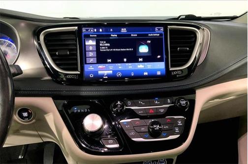 2021 Chrysler Pacifica Touring-L