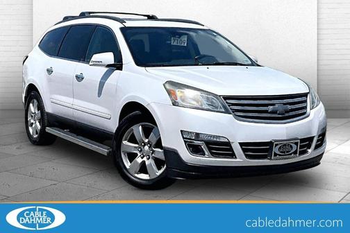 Iridescent Pearl Tricoat 2016 Chevrolet Traverse LTZ