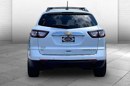 Iridescent Pearl Tricoat 2016 Chevrolet Traverse LTZ