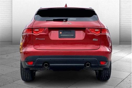 2018 Jaguar F-PACE 25t Premium