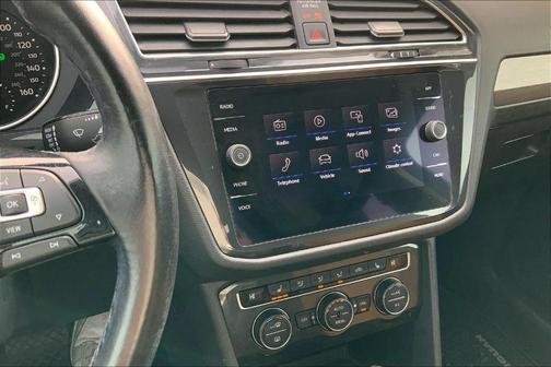 2019 Volkswagen Tiguan 2.0T SE