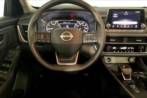 Deep Ocean Blue 2025 Nissan Rogue SV